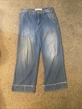 Wide-Leg Frayed Hem Denim Jeans - Blue
